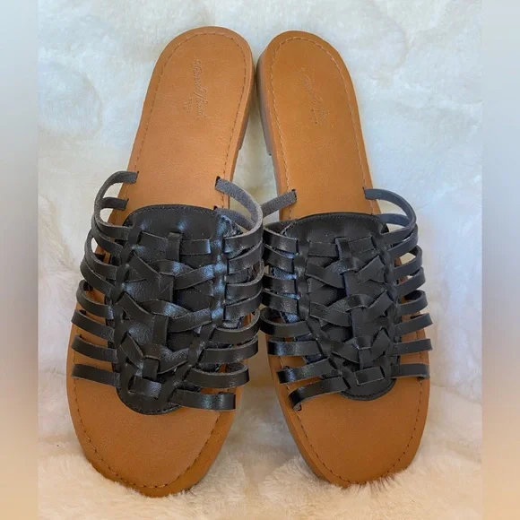 Universal Thread Luz Hurache Slides Sandals Faux Leather Weave Black Women's 9 - Picture 3 of 6